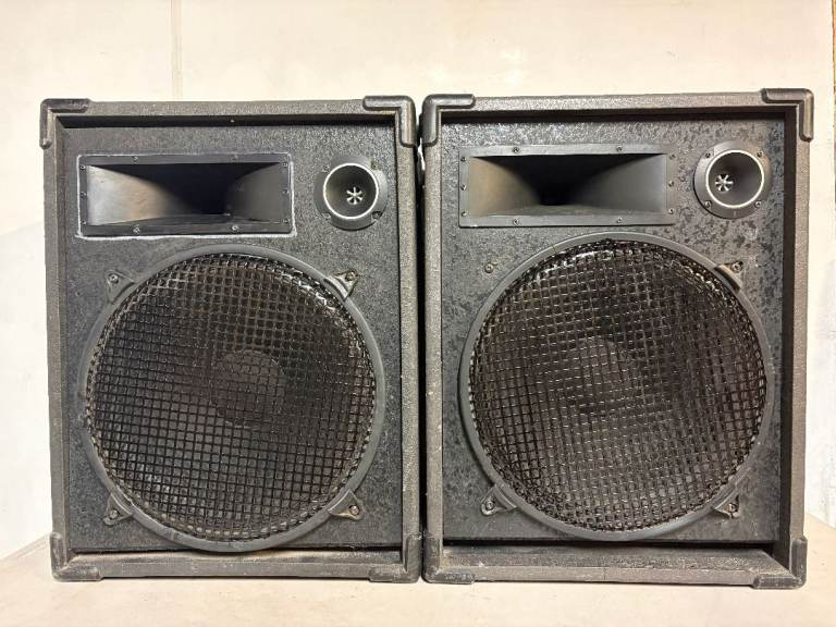 Pair of 15" 3-Way PA / DJ Passive Speakers. Band Disco. Powerful sound system