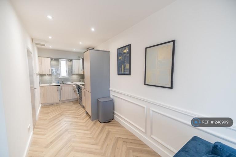 1 bedroom flat in The Mailbox, Birmingham, B1 (1 bed) (#2489991)