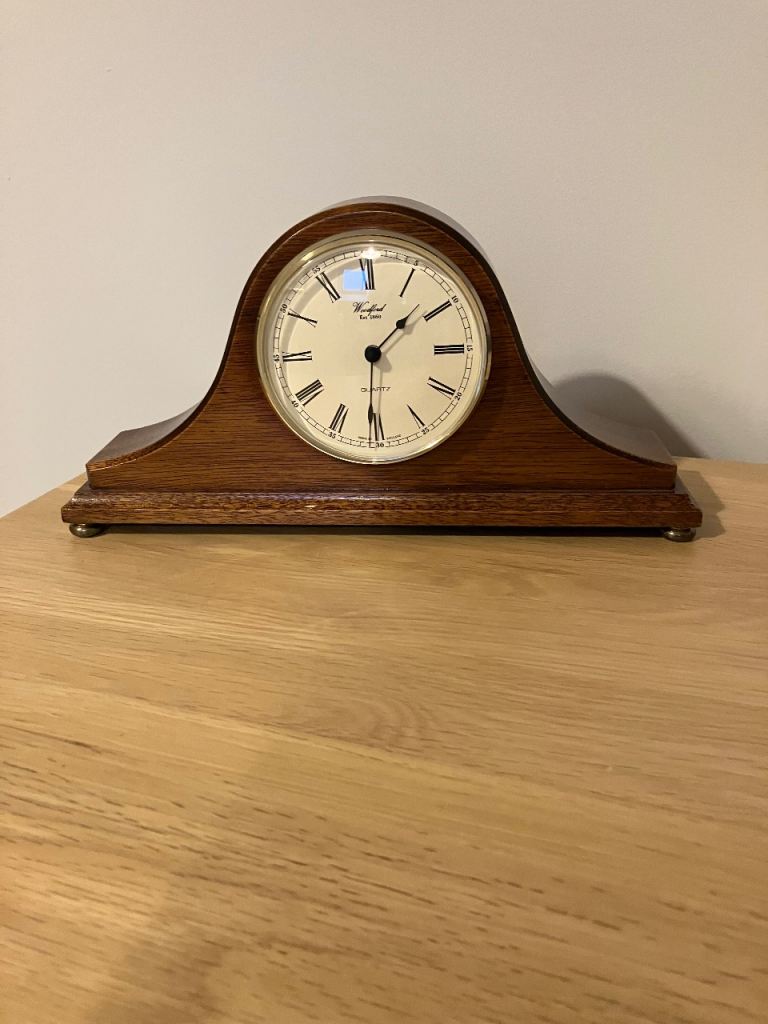 Mantle clock