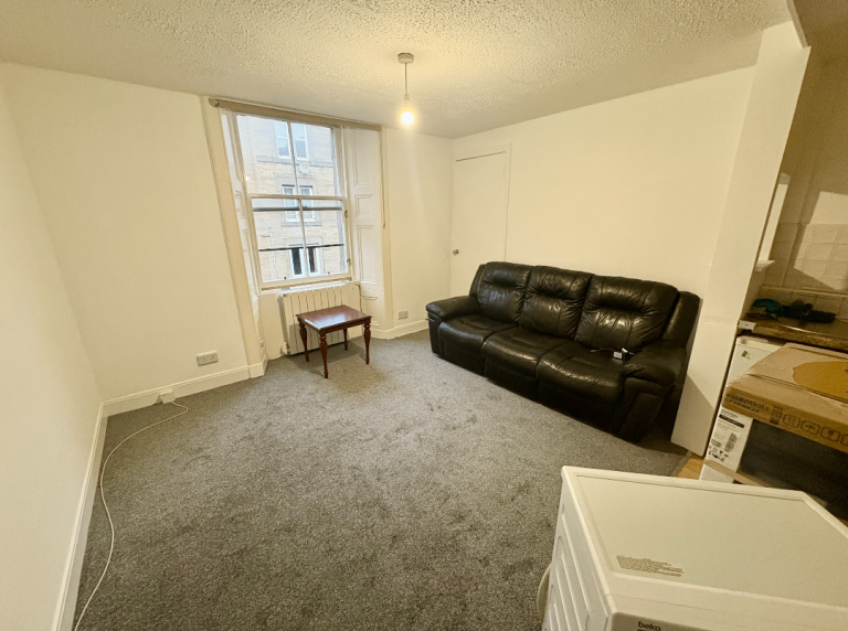 1 bed room flat Rosefield Street West End Dundee DD1