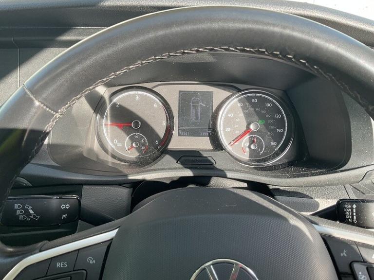 2022 Volkswagen Transporter Shuttle 2.0 TDI 150PS SE Minibus DSG MPV DIESEL Automatic