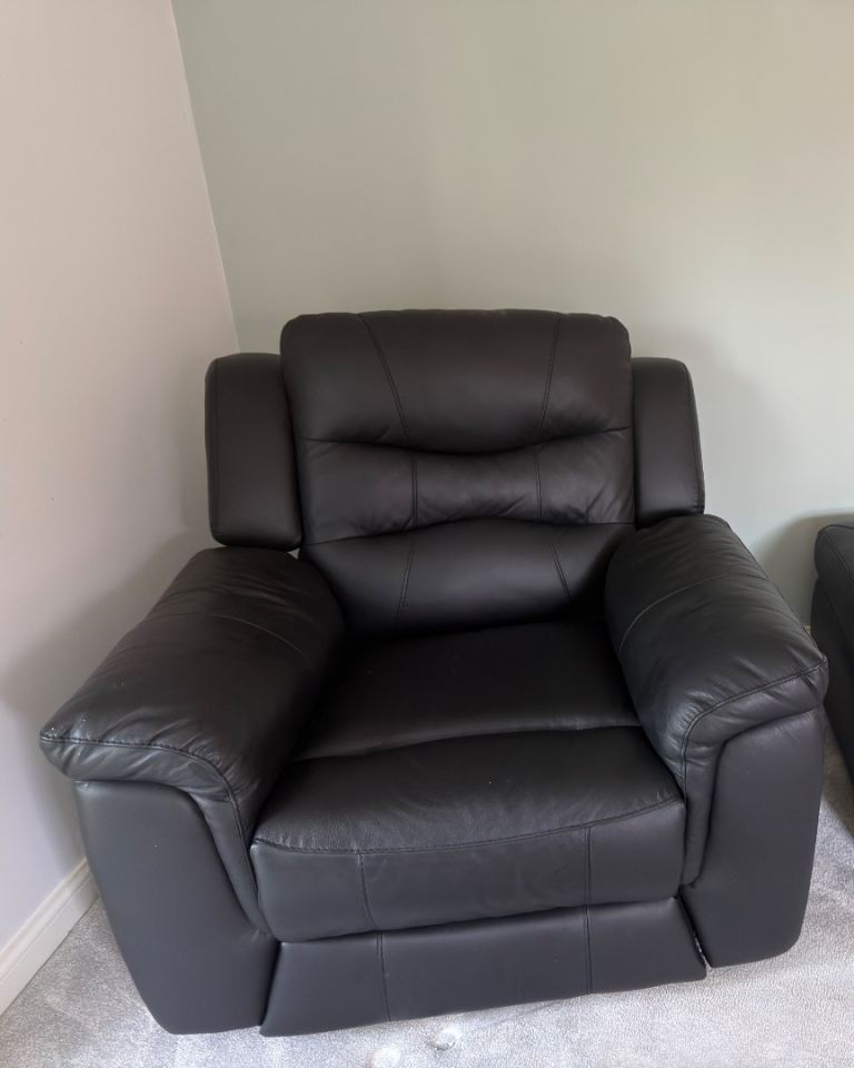 Black leather reclining chair