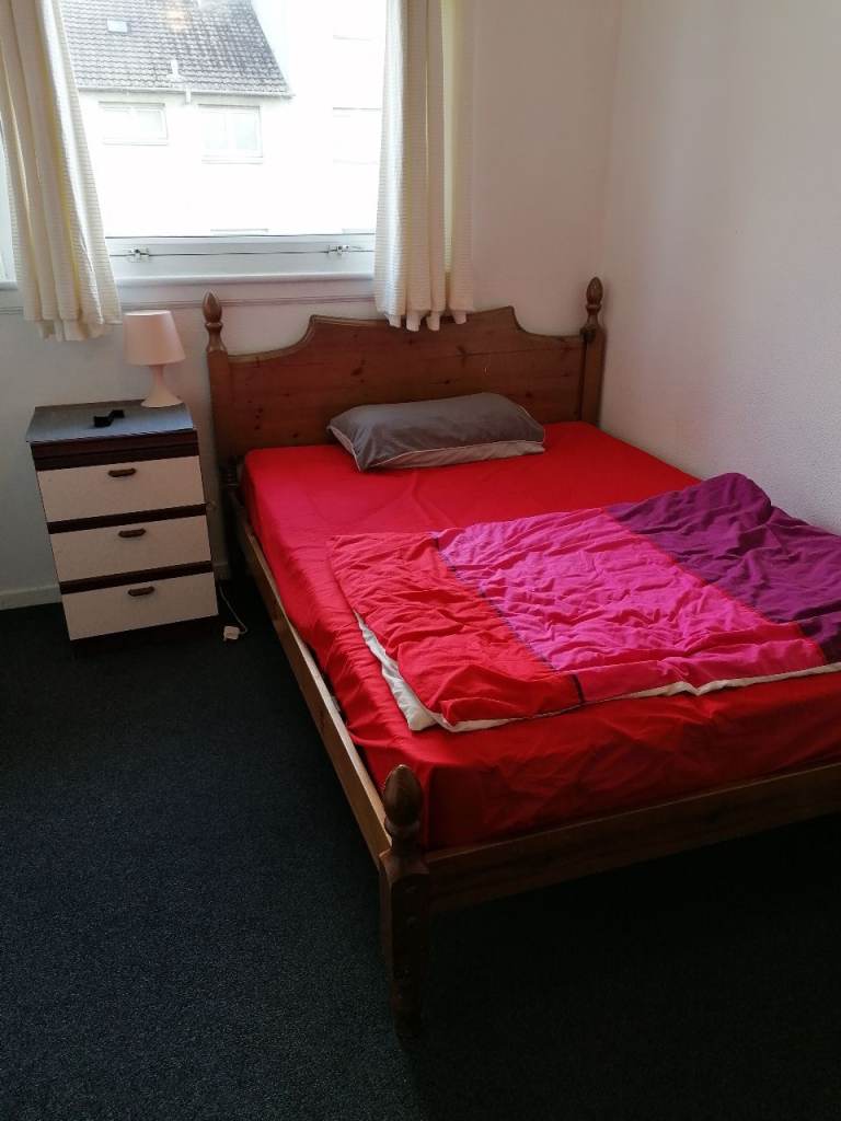 Single Room For Rent In Furnished Clean Flat NEAR HERIOT WATT/NAPIER UNIVERSITIES