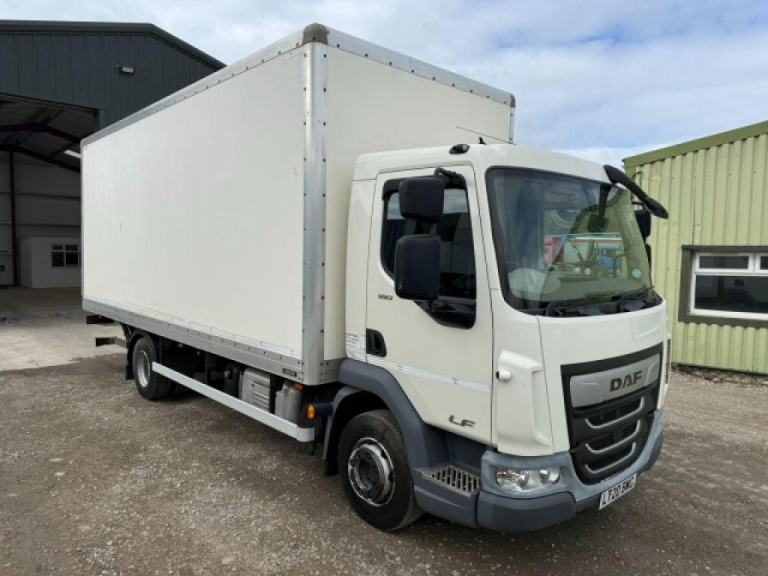 DAF LF 180 4x2 TAIL LIFT BOX TRUCK