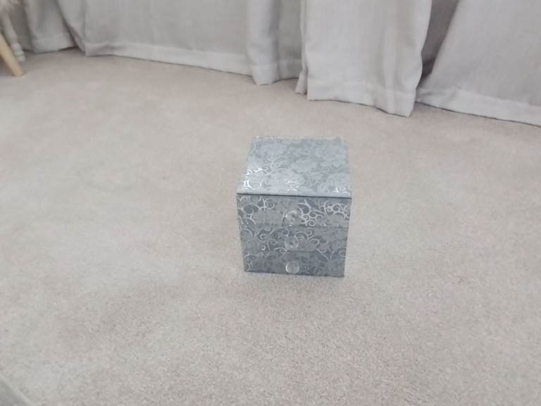 Jewellery Box Mirrored with 3 Drawers 