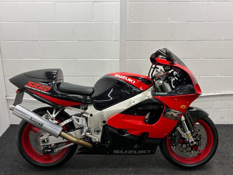 SUZUKI GSX-R750 SRAD ** SEAT COWL - TAIL TIDY - 12 MONTHS MOT **