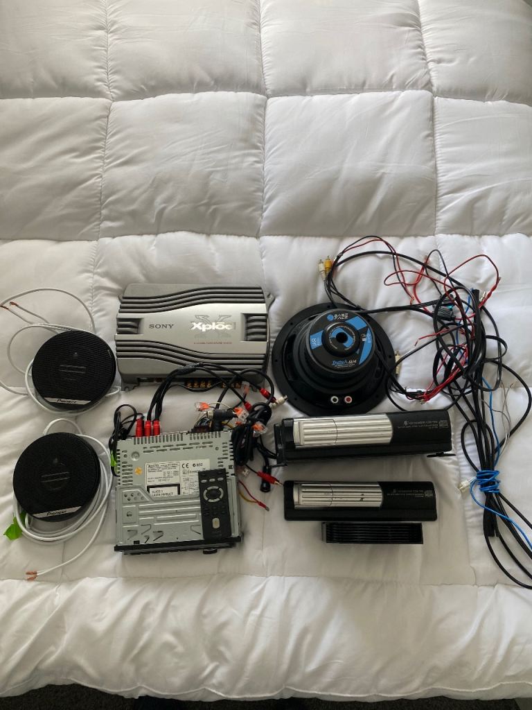 Car stereo 