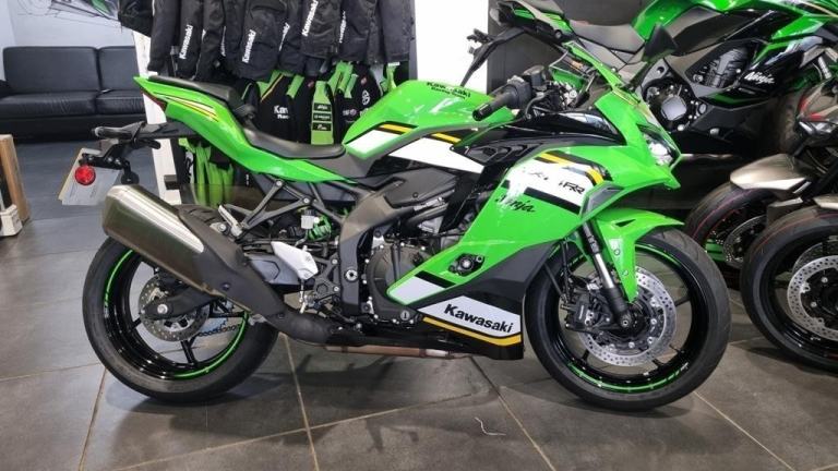 Kawasaki Ninja ZX-4RR 