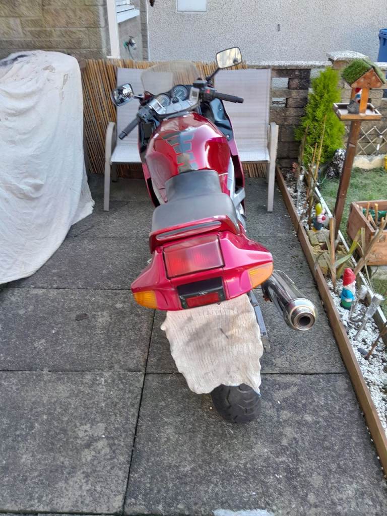 Kawasaki zzr600