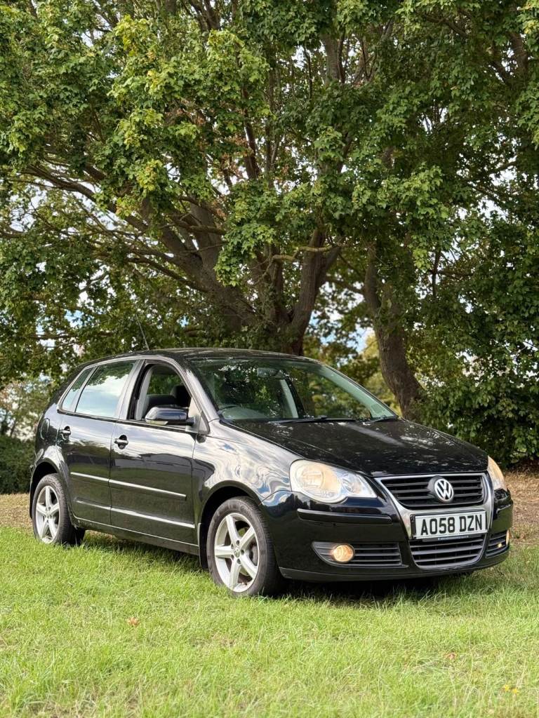 VW POLO 1.4 PETROL AUTOMATIC – 1 YEAR MOT