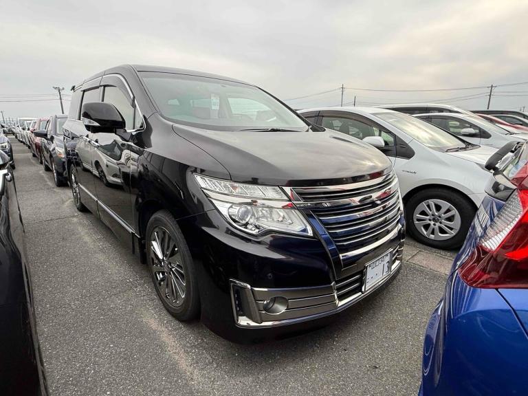 2014 FACELIFT NISSAN ELGRAND 2.5L RIDER