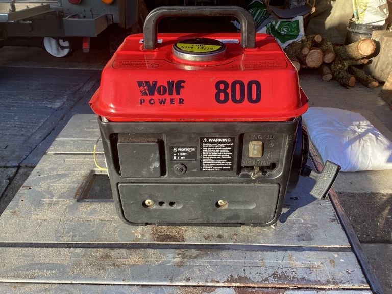 Wolf 800 Petrol Generator