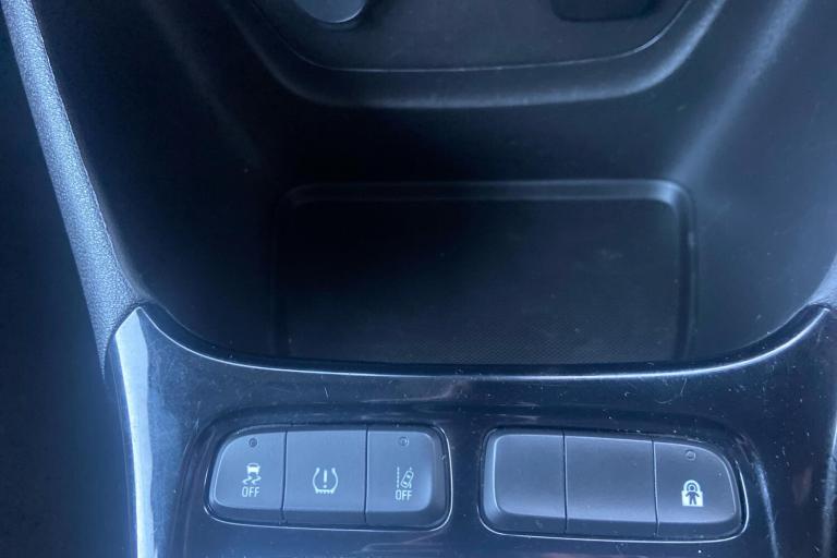  Vauxhall Crossland X 1.2 Se Suv 5dr Petrol Manual Euro 6 81 Ps Petrol