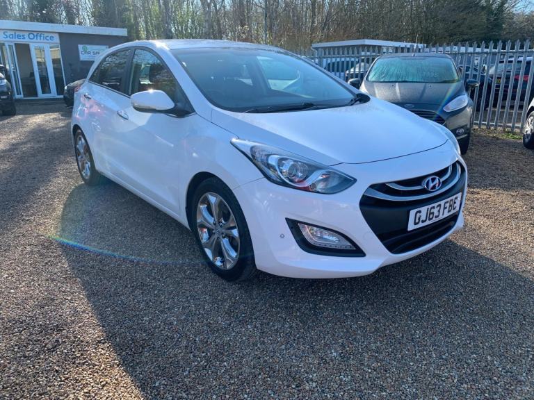 2013 Hyundai i30 1.6 CRDi Premium 5dr HATCHBACK Diesel Manual