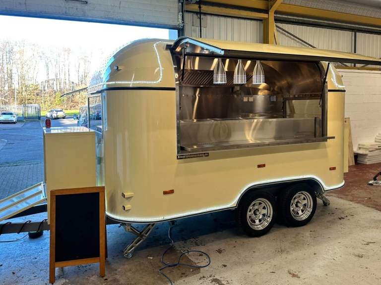 3.5m ivory:cream airstream. 👌