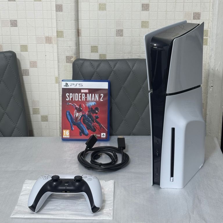 (1TB) PlayStation PS5 Slim Disc Edition + Spiderman 2 + Controller & Cables