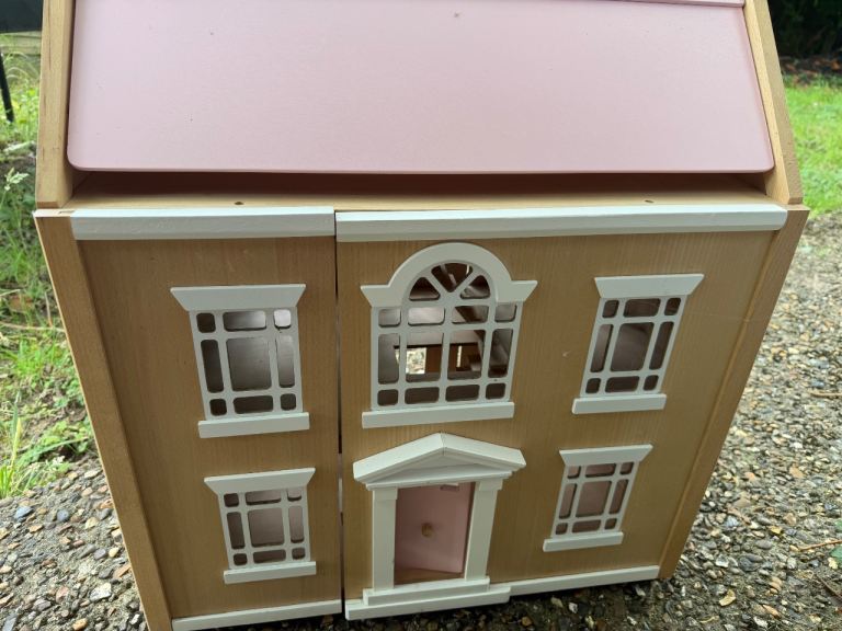 Wooden Dolls House with Pink Roof – Good Condition