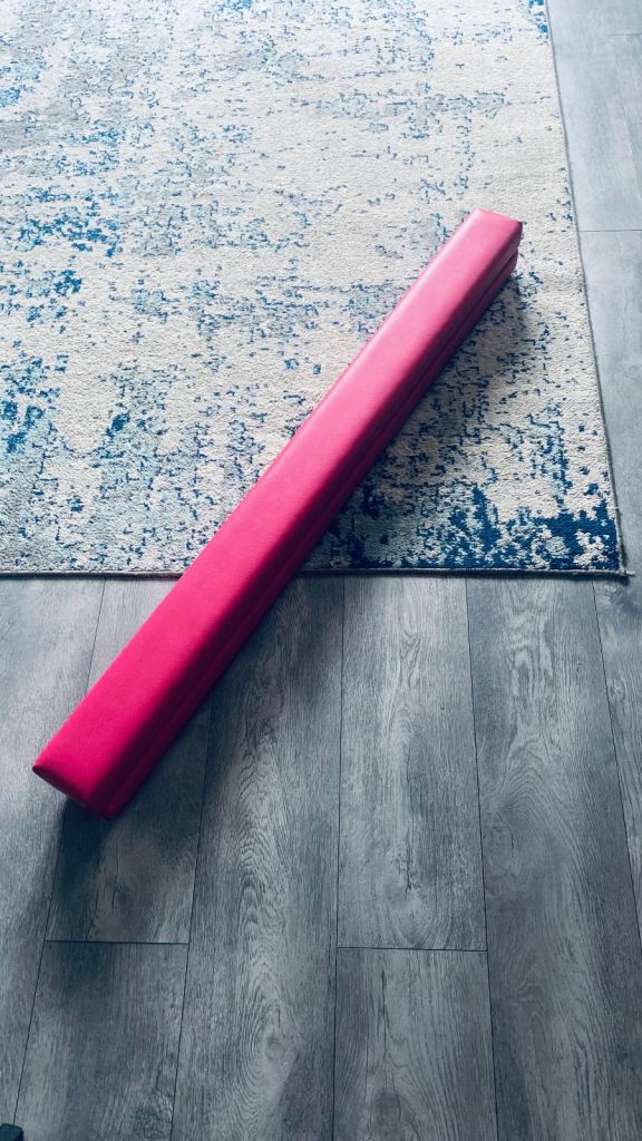 Gymnastics floor beam