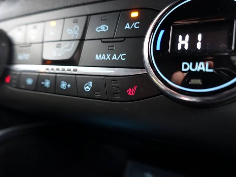 2019 Ford Focus 2.0 EcoBlue ST-Line X Estate 5dr Diesel Auto Euro 6 (s/s) (150 ps) Estate Diesel ...