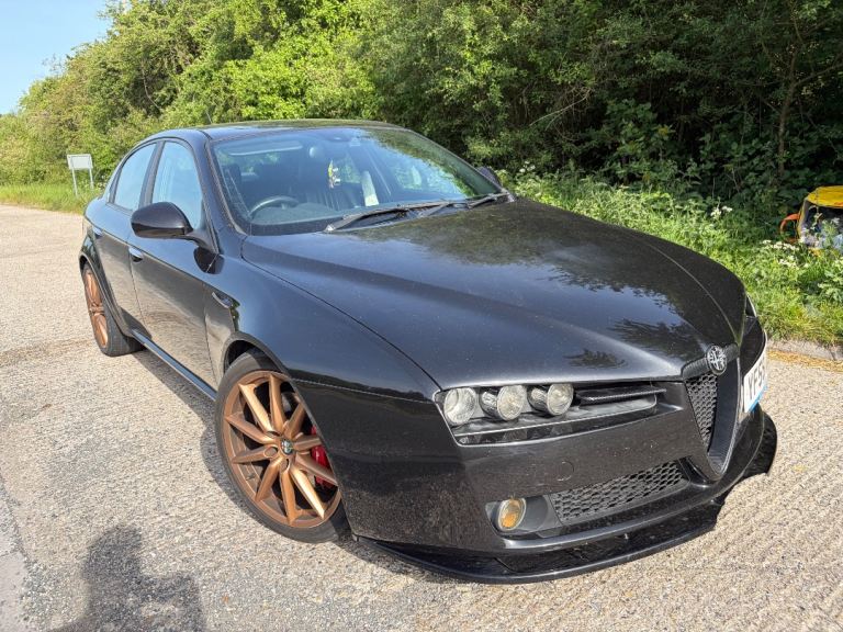 Alfa Romeo 159 limited edition quantum of solice car