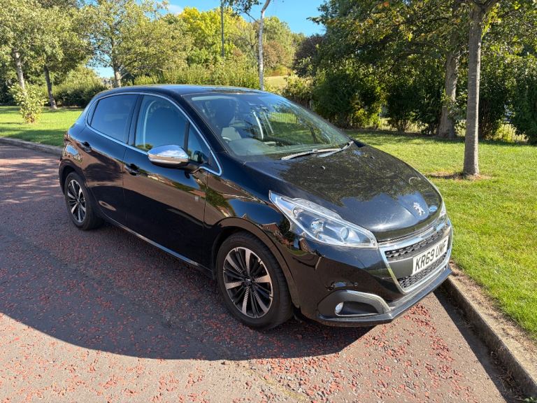 Peugeot, 208, Hatchback, 2019, Manual, 1199 (cc), 5 doors