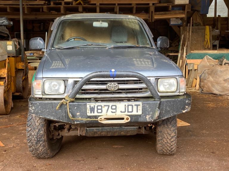 Toyota hilux . Winch bumper 