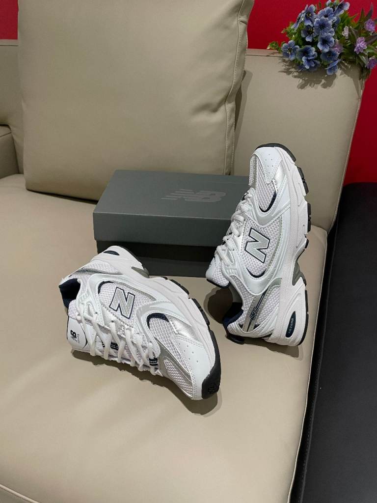 New Balance 530 White Silver Navy Size