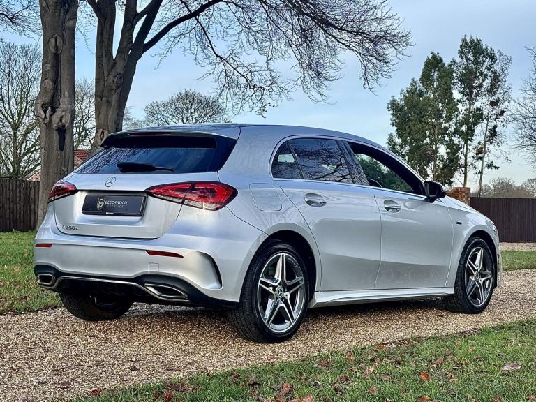 MERCEDES-BENZ A CLASS 1.3 A250e 15.6kWh AMG Line 2020