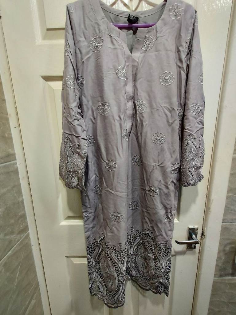 Pakistani asian chikan kari dress