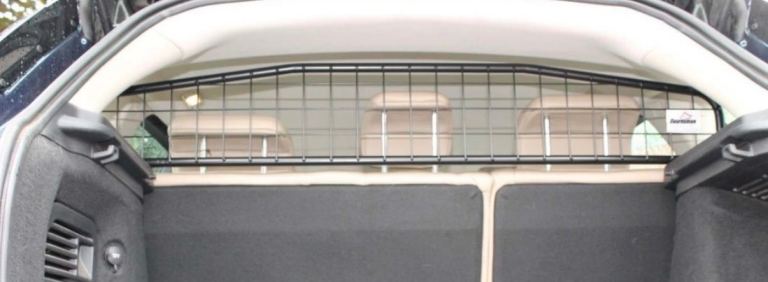 Dog guard for Range Rover Evoque
