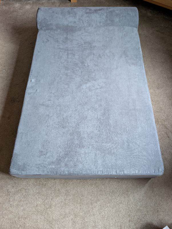 New orthopaedic dog bed