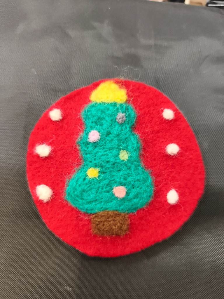 Handmade Christmas Tree Coaster/Decoration – Red & Green Felt