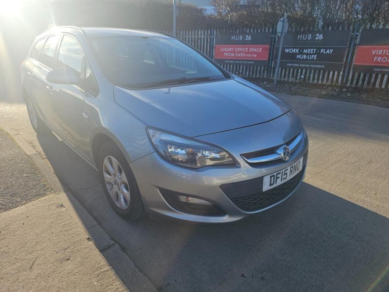 2015 Vauxhall Astra 1.6 CDTi 16V ecoFLEX 136 Design 5dr ESTATE Diesel Manual