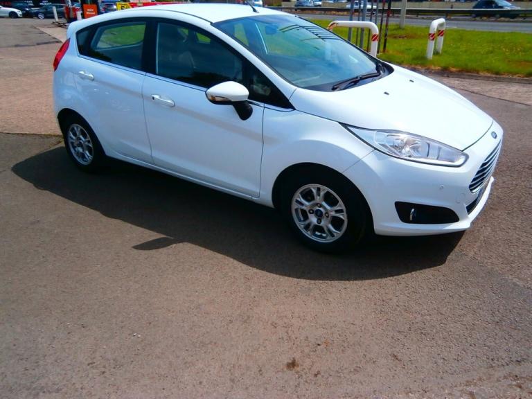 2015 Ford Fiesta 1.6 TDCi Zetec ECOnetic 5dr HATCHBACK DIESEL Manual