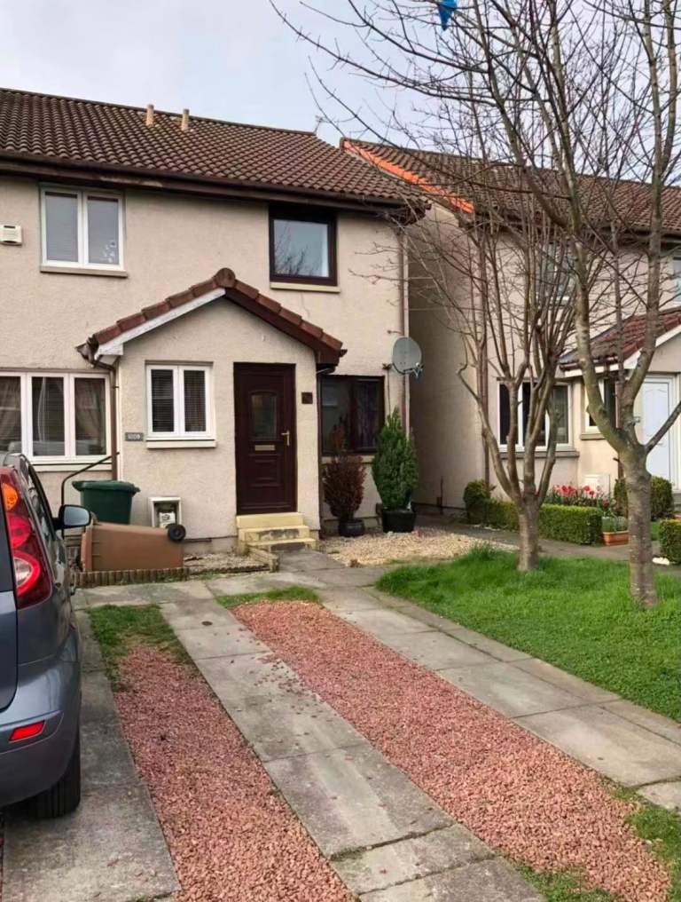 Two-Bedroom Terraced House to Rent – Sighthill, EH11 4NT