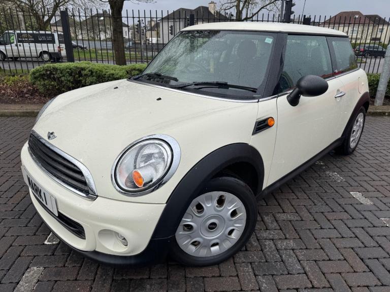 2013 MINI Hatch 1.6 First 3dr HATCHBACK Petrol Manual