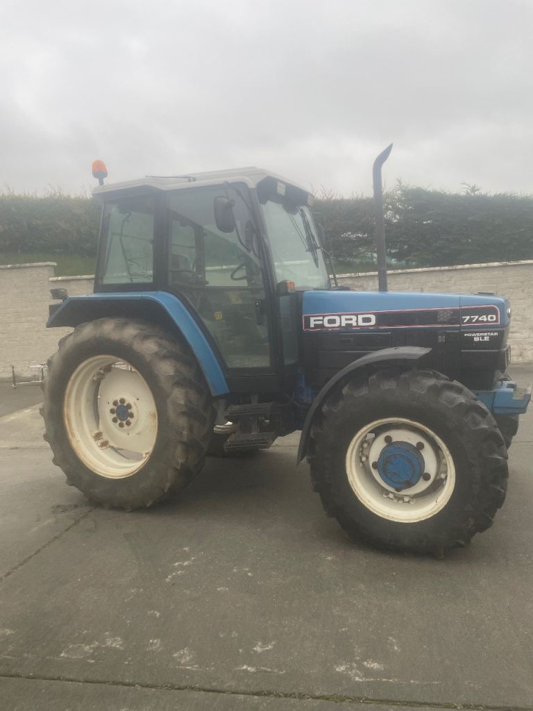 Ford 7740