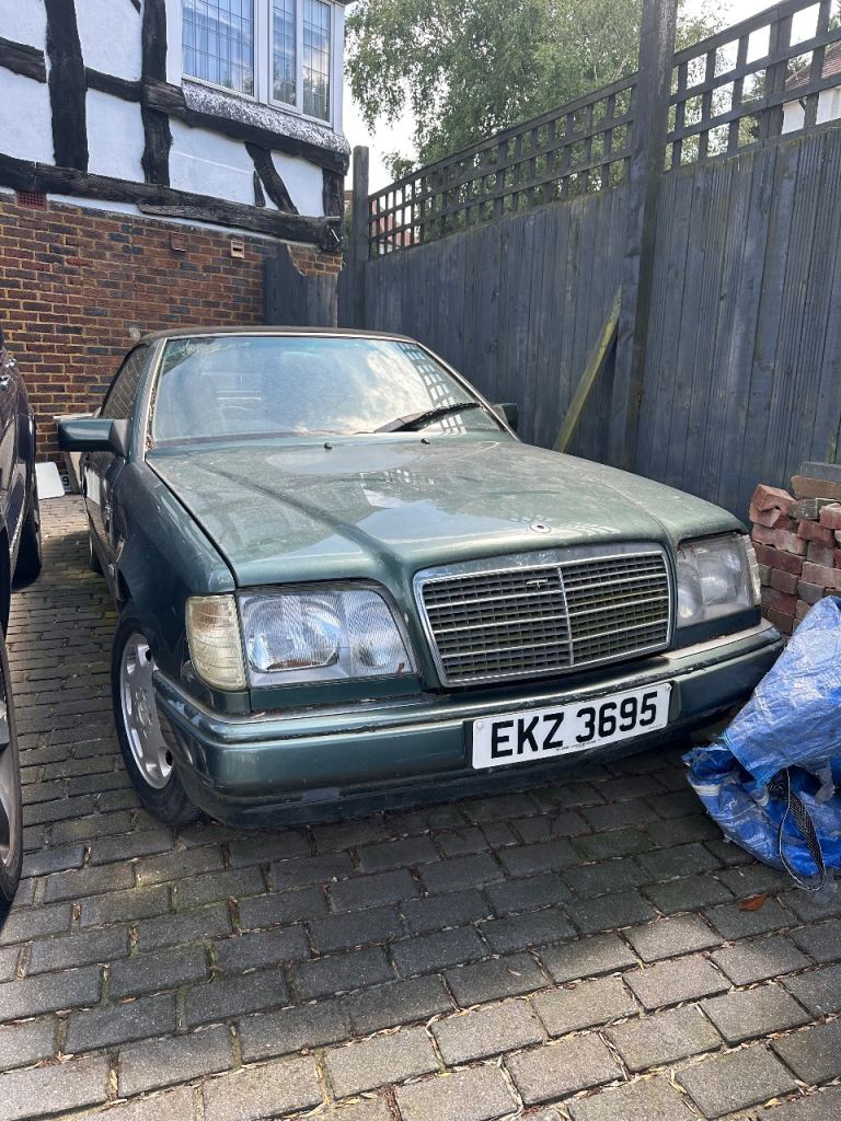 Mercedes-Benz, E CLASS, Convertible, 1994, Automatic, 2199 (cc), 2 doors