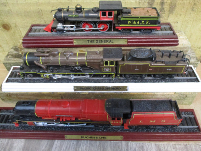  (3) MODEL LOCOMOTIVES £8 FOR ALL THREE.