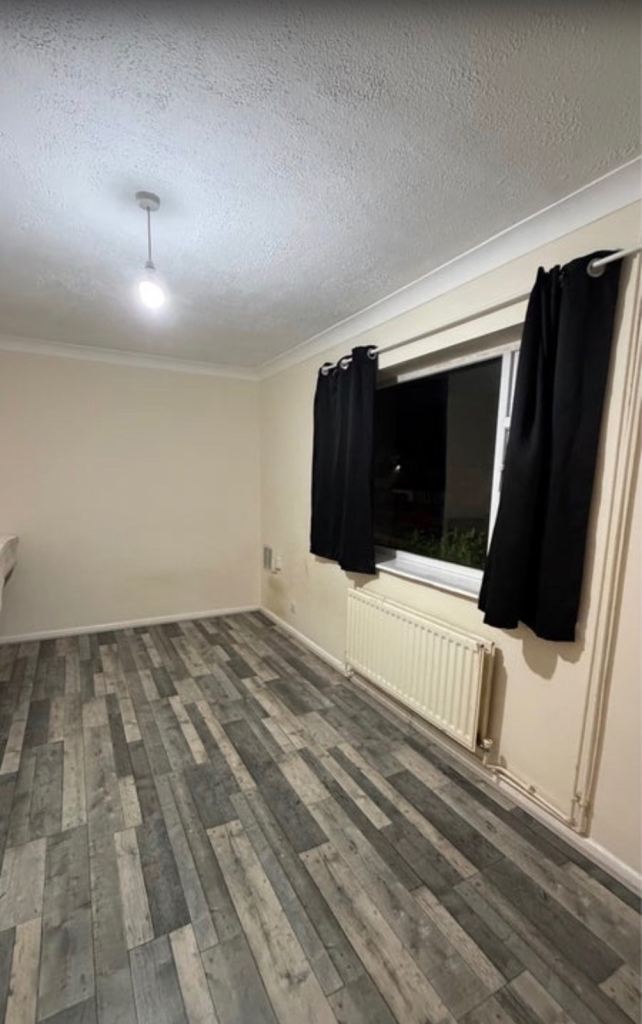 Affordable Single Shared Room for Rent – £100/Week