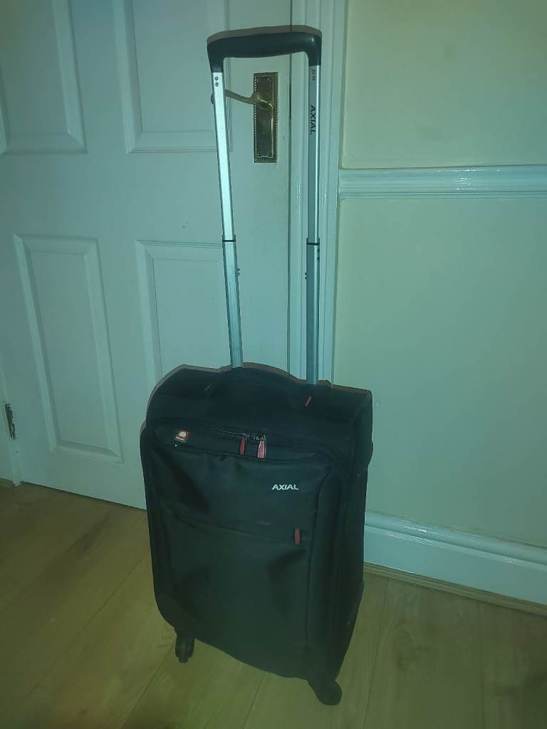 4 Wheeled Soft Shelled Cabin Hand Luggage Suitcase - Black 