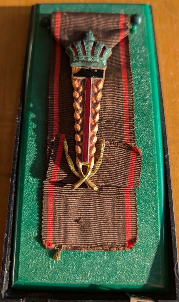 Belgian Medal Military Honour Badge of Labour with Ribbon/Pin : Reproduction