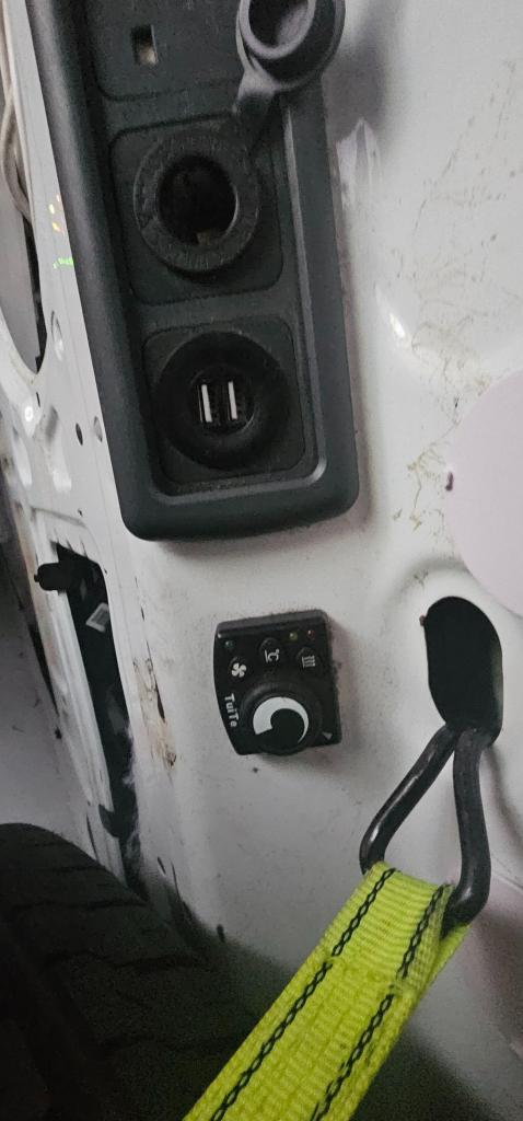  Ford Transit 2.2 TDCi 350 Trend RWD L3 H3 Euro 5 5dr Diesel Manual