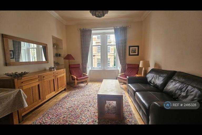 1 bedroom flat in Glasgow Street, Glasgow, G12 (1 bed) (#2416328)
