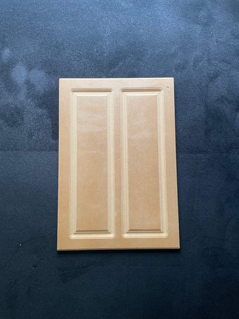 Kitchen Doors 12 & Drawers 4. MDF. Free Oven Filler & Corner Post.  Very Cheap !