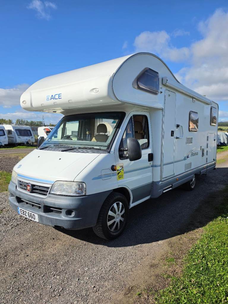 Swift ace roma 6 berth fixed bed 2006 large storage under bed top spec model