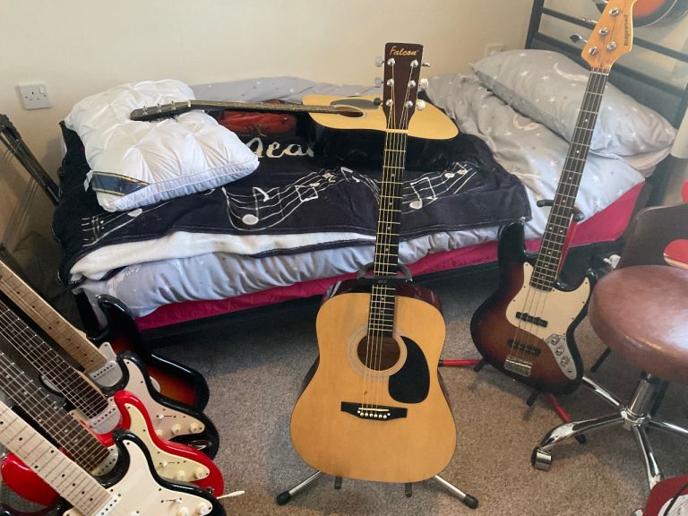 Falcon full size acoustic guitar 