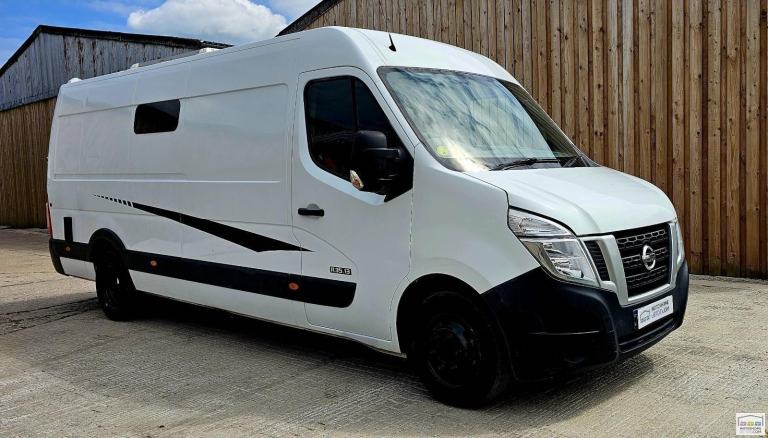 Nissan NV400 campervan LWB 2014 2 berth/belts 110k 6.8m off grid