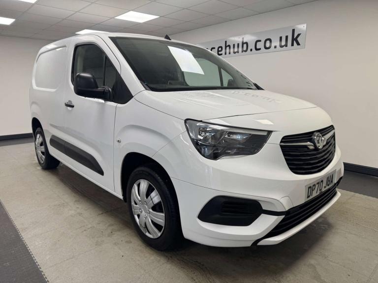 2020 Vauxhall Combo 2300 1.5 Turbo D 100ps H1 Sportive Van PANEL VAN DIESEL Manual