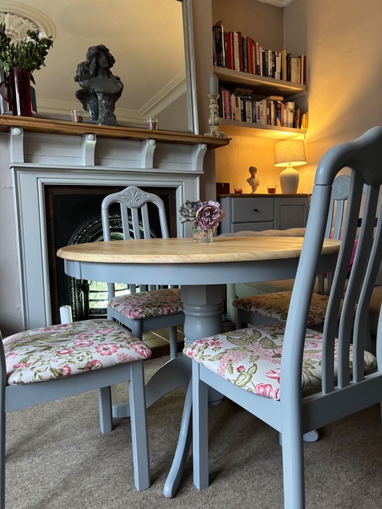 Newly Refurbished Round Dining Table & 4 Chairs